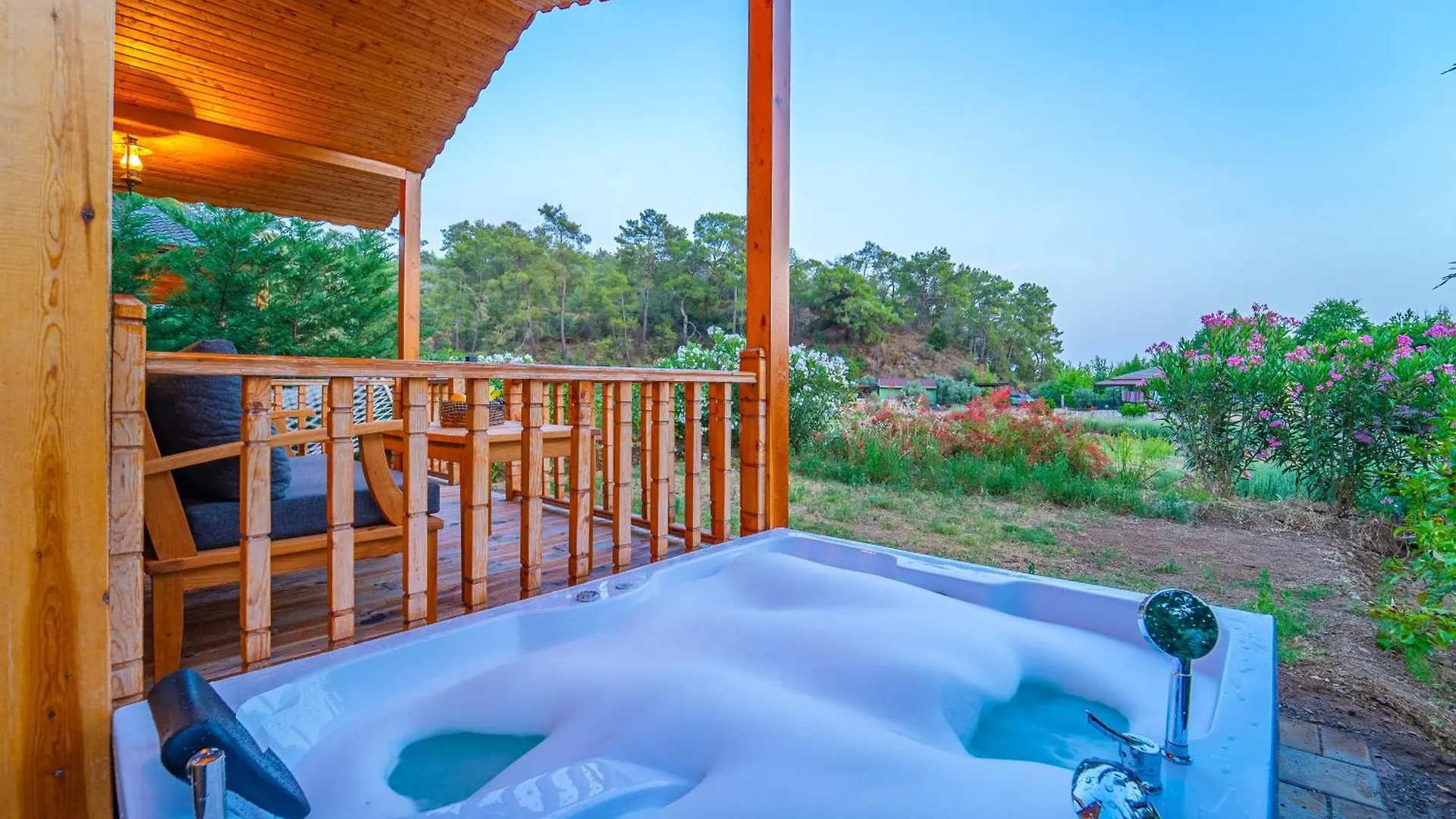 Blue Green Life Bungalow Bed & Breakfast Fethiye