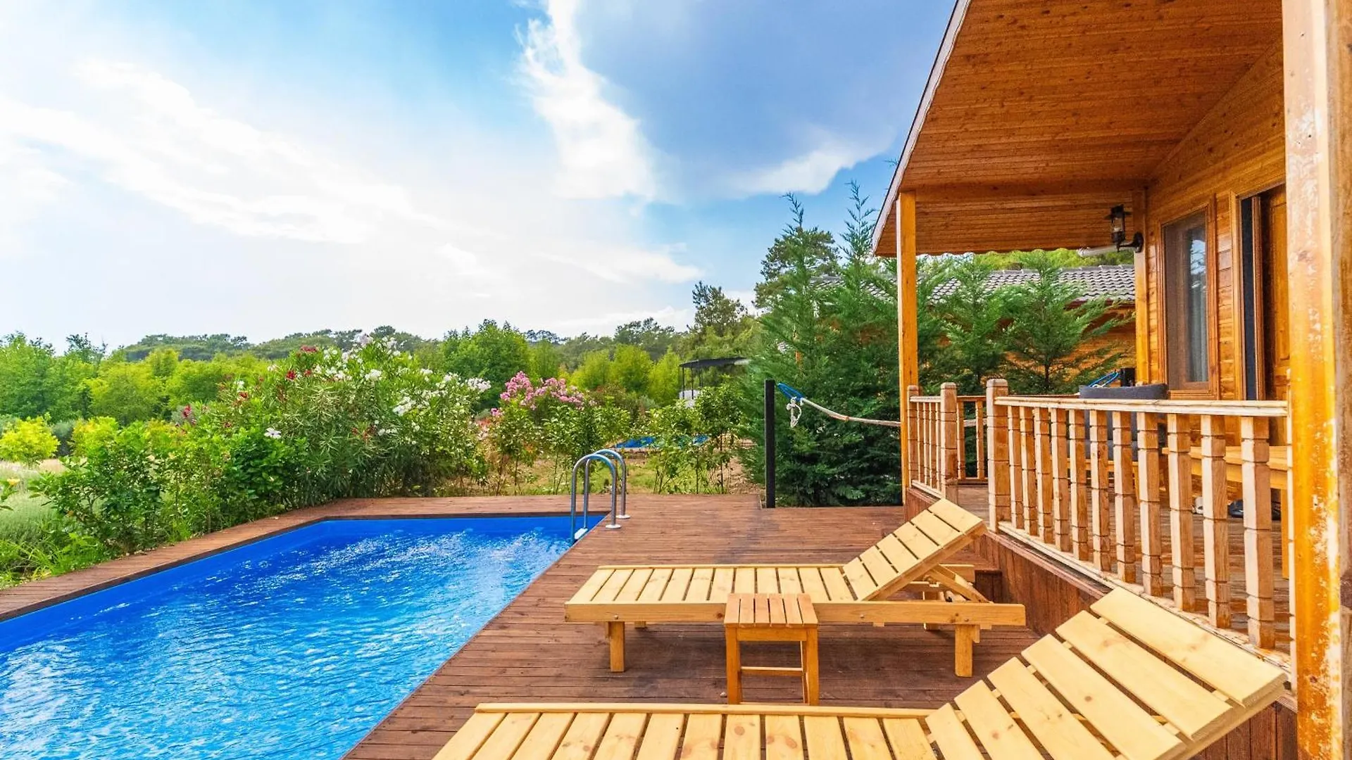 Blue Green Life Bungalow Bed & Breakfast Fethiye